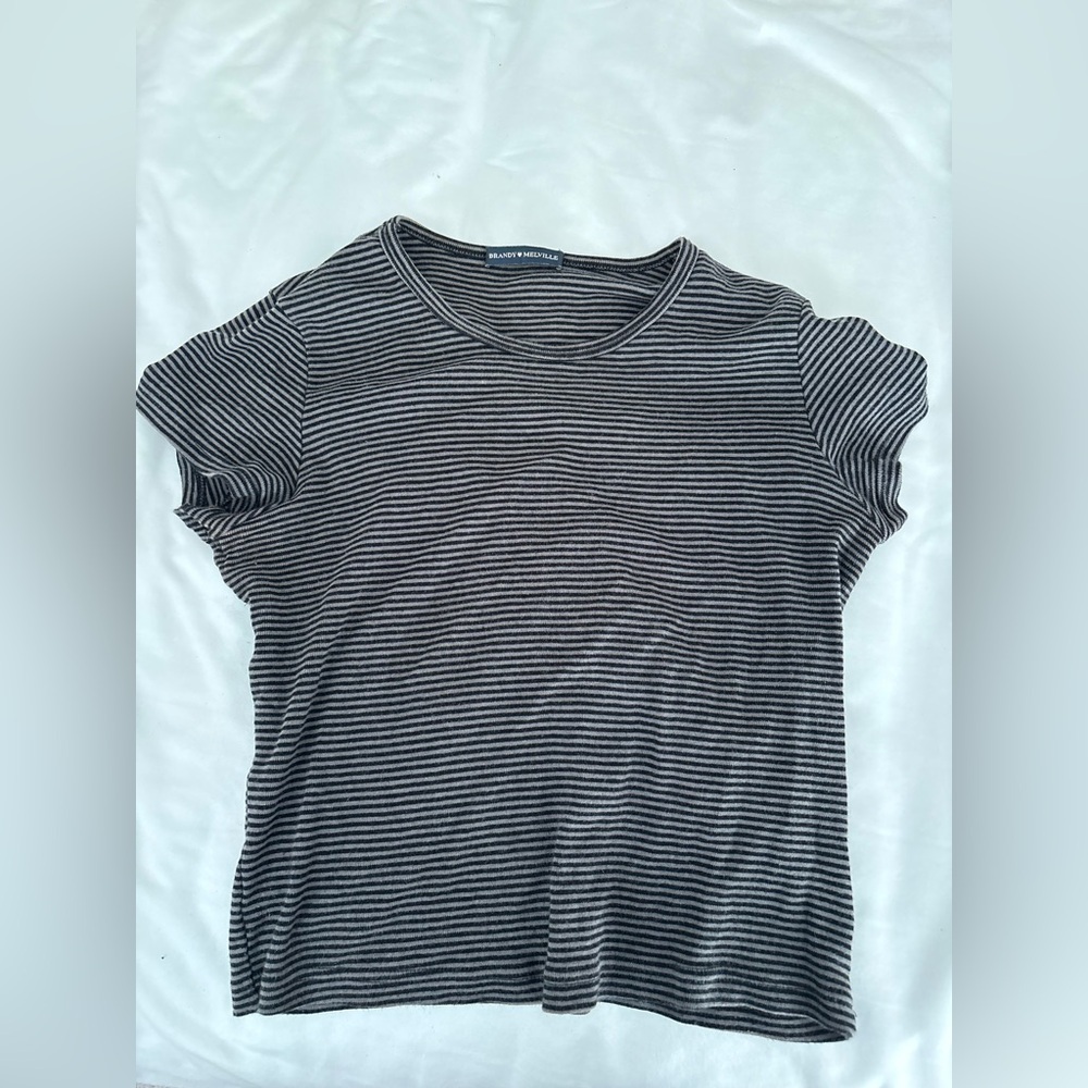 Brandy Melville Black and Gray Thin Stripe Short Sleeve Tee